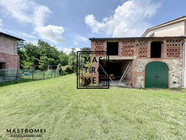 casa indipendente in vendita a Castelfranco di Sotto in zona Orentano