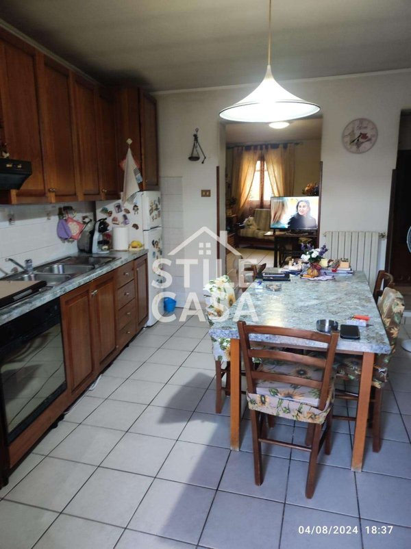casa indipendente in vendita a Castelfranco di Sotto in zona Orentano