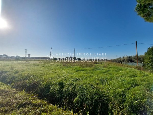 terreno in vendita a Castelfranco di Sotto