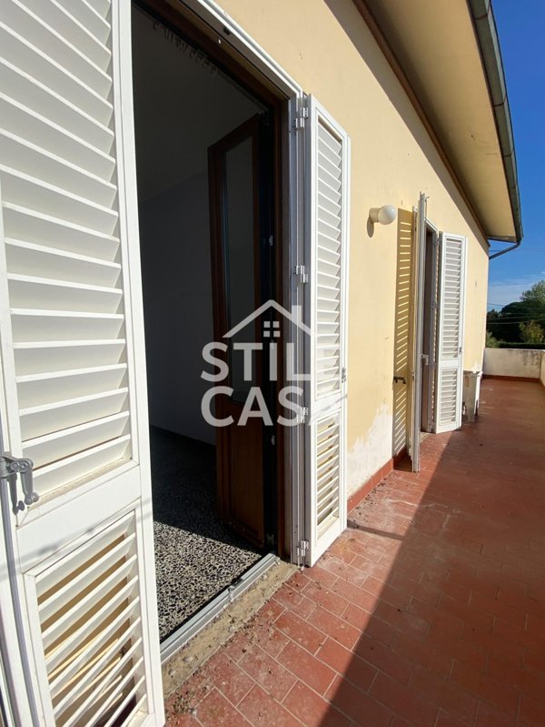 intera palazzina in vendita a Castelfranco di Sotto in zona Villa Campanile
