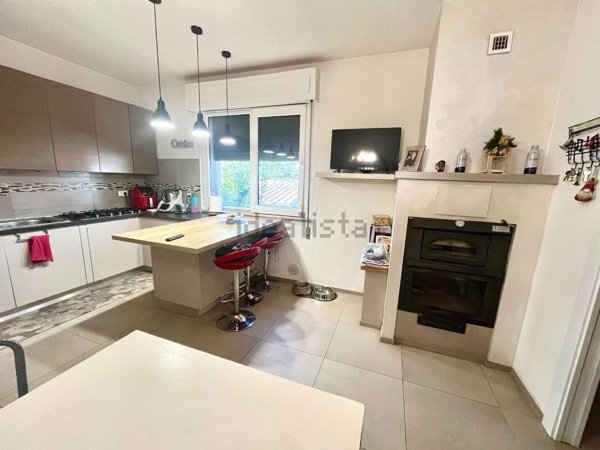 casa indipendente in vendita a Castelfranco di Sotto in zona Villa Campanile
