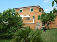 casa indipendente in vendita a Castellina Marittima