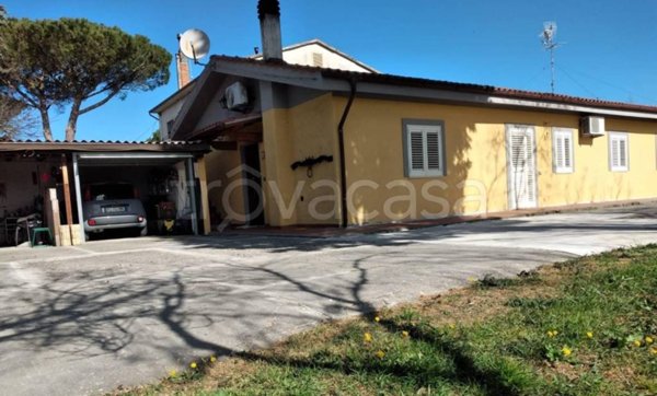 casa indipendente in vendita a Castellina Marittima