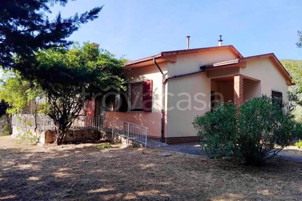 casa indipendente in vendita a Castellina Marittima