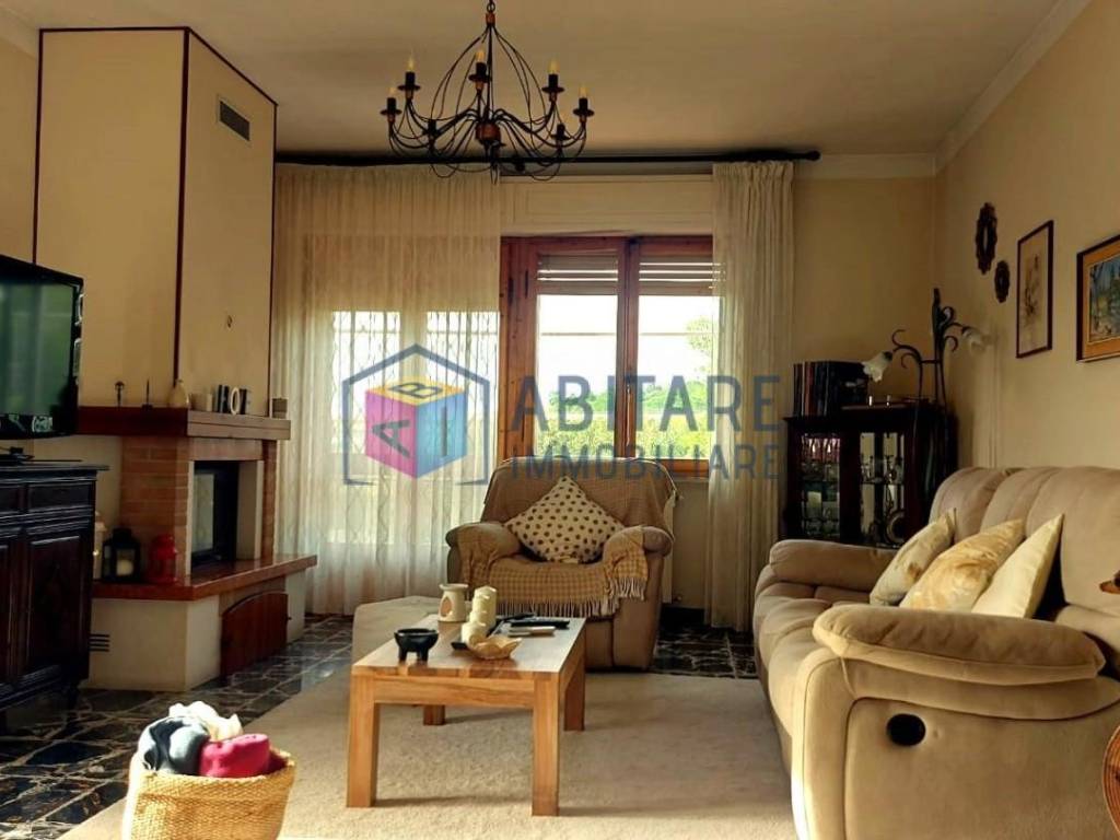 appartamento in vendita a Castellina Marittima