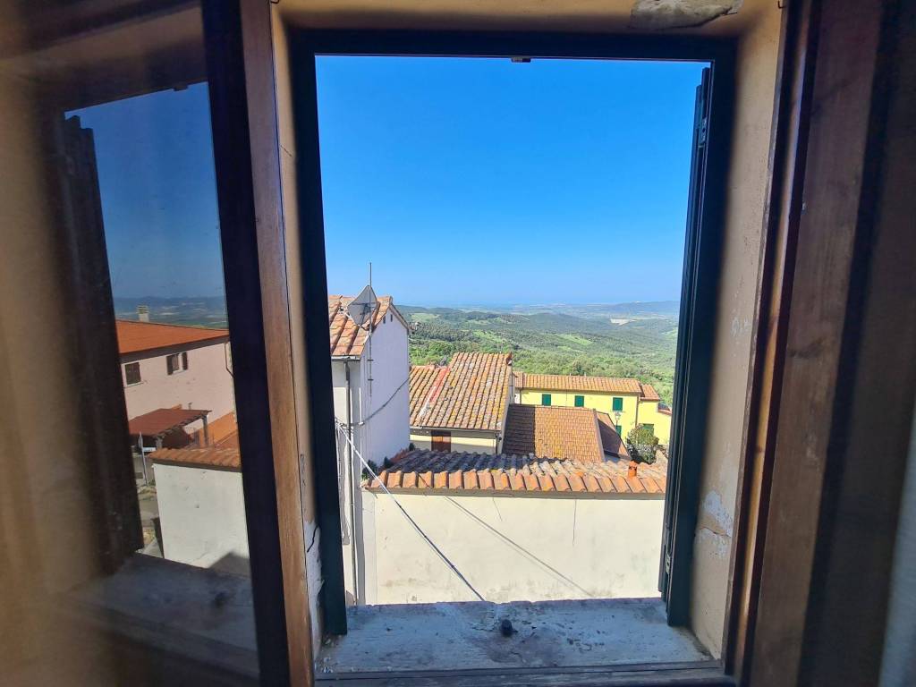 appartamento in vendita a Castellina Marittima