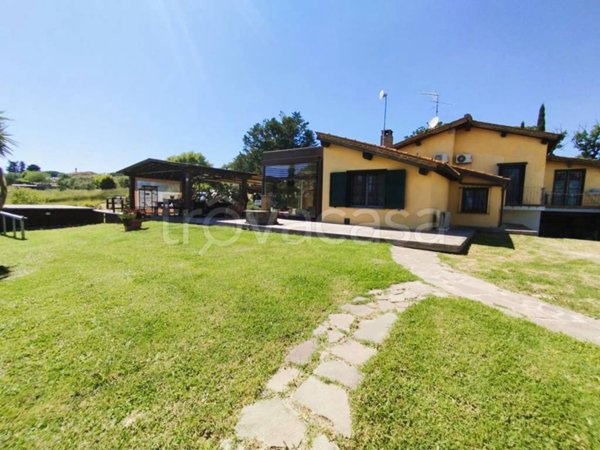 casa indipendente in vendita a Castellina Marittima