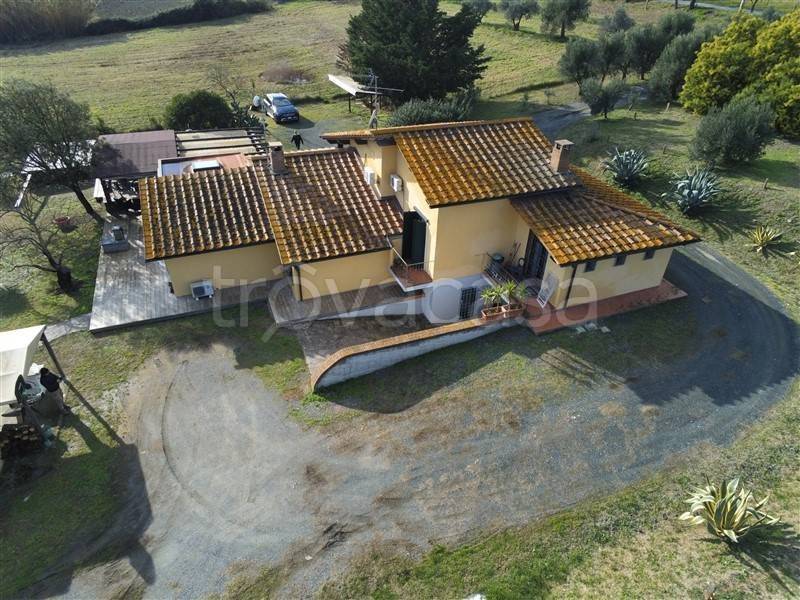 casa indipendente in vendita a Castellina Marittima