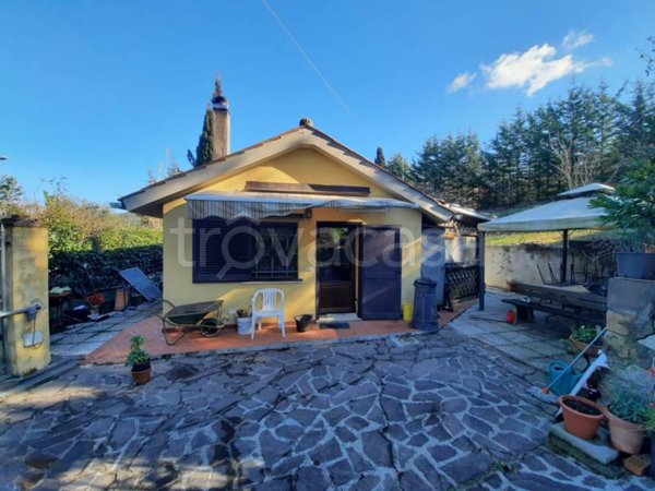 casa indipendente in vendita a Castellina Marittima