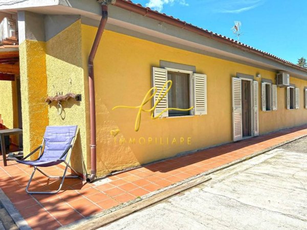 casa indipendente in vendita a Castellina Marittima