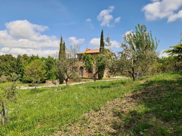 quadrivano in vendita a Castellina Marittima
