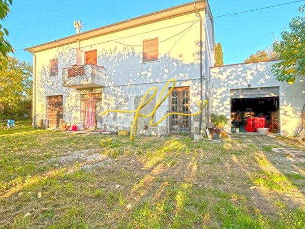 casa indipendente in vendita a Castellina Marittima