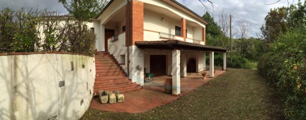 casa indipendente in vendita a Castellina Marittima