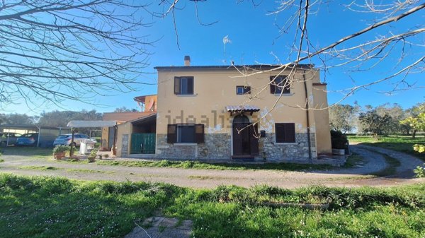 appartamento in vendita a Castellina Marittima