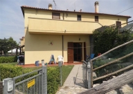 appartamento in vendita a Castellina Marittima