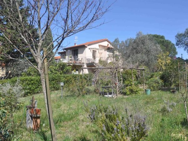 appartamento in vendita a Castellina Marittima