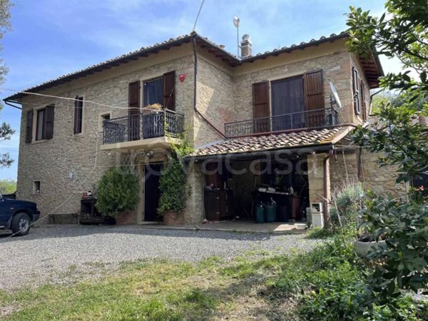 casa indipendente in vendita a Castellina Marittima