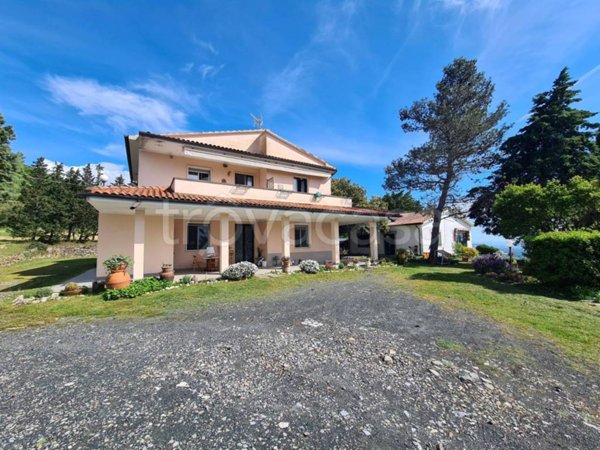 casa indipendente in vendita a Castellina Marittima