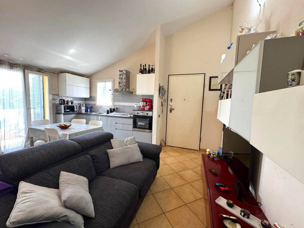 appartamento in vendita a Castellina Marittima