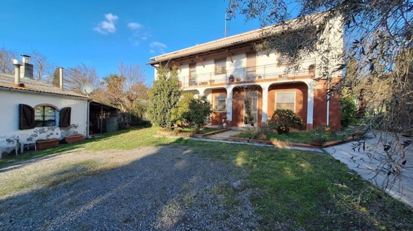 casa indipendente in vendita a Castellina Marittima