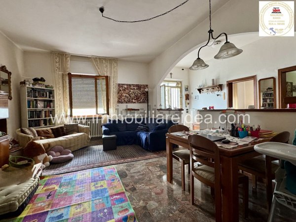 casa indipendente in vendita a Castellina Marittima