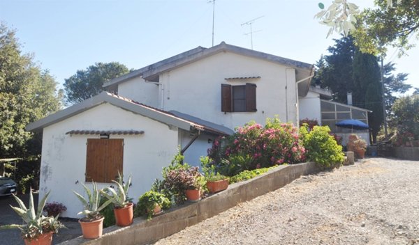 appartamento in vendita a Castellina Marittima