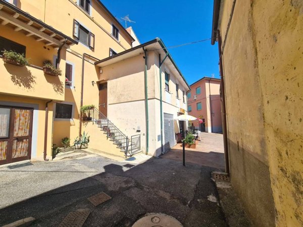 appartamento in vendita a Castellina Marittima