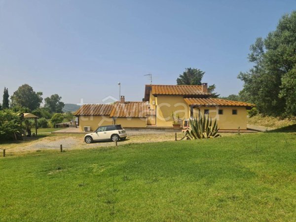casa indipendente in vendita a Castellina Marittima