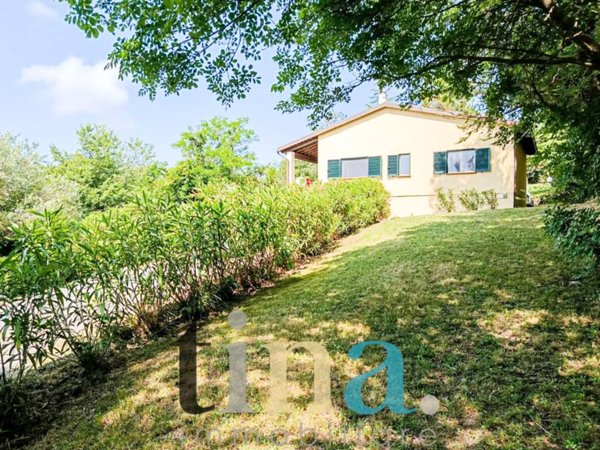 casa indipendente in vendita a Castellina Marittima