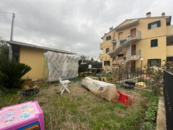 appartamento in vendita a Castellina Marittima