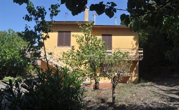 casa indipendente in vendita a Castellina Marittima