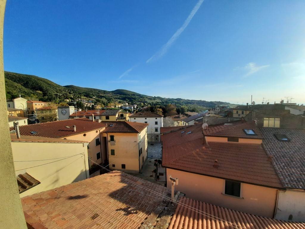 casa indipendente in vendita a Castellina Marittima