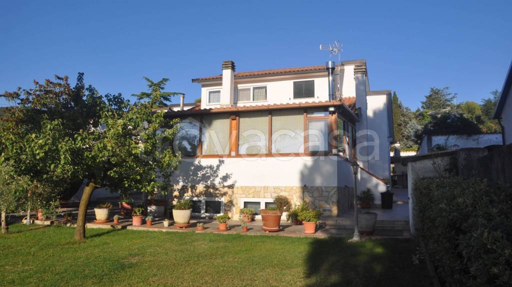 casa indipendente in vendita a Castellina Marittima