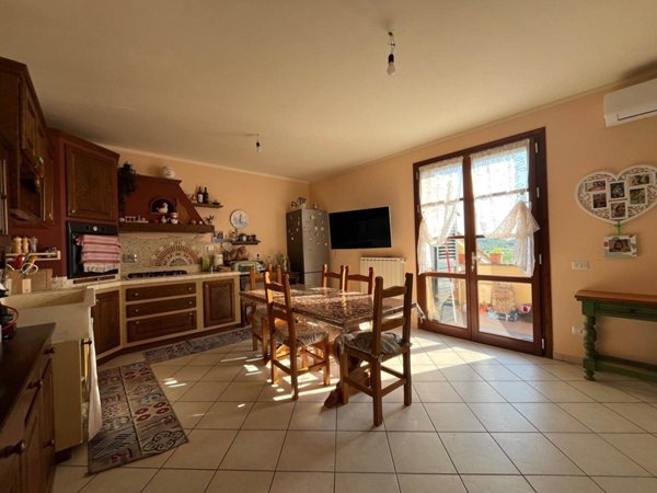 appartamento in vendita a Castellina Marittima