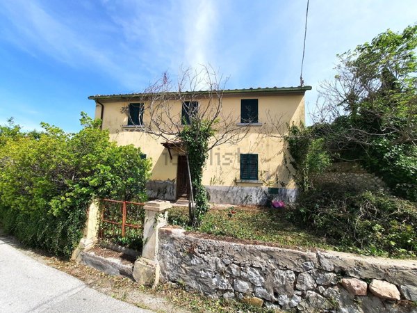 casa indipendente in vendita a Castellina Marittima