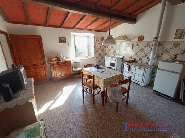 appartamento in vendita a Castellina Marittima