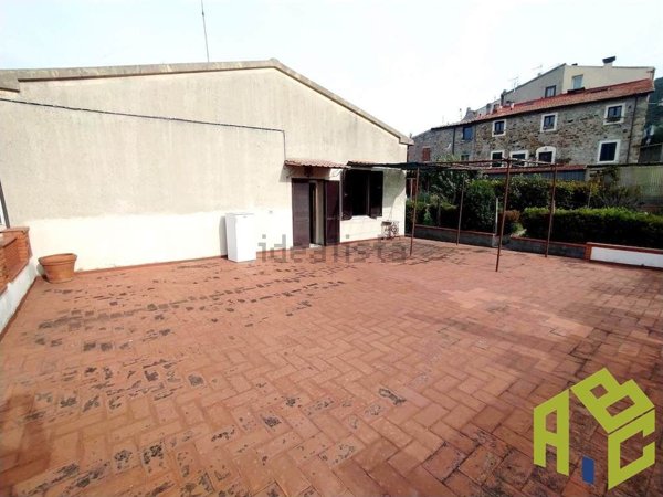 casa indipendente in vendita a Castellina Marittima