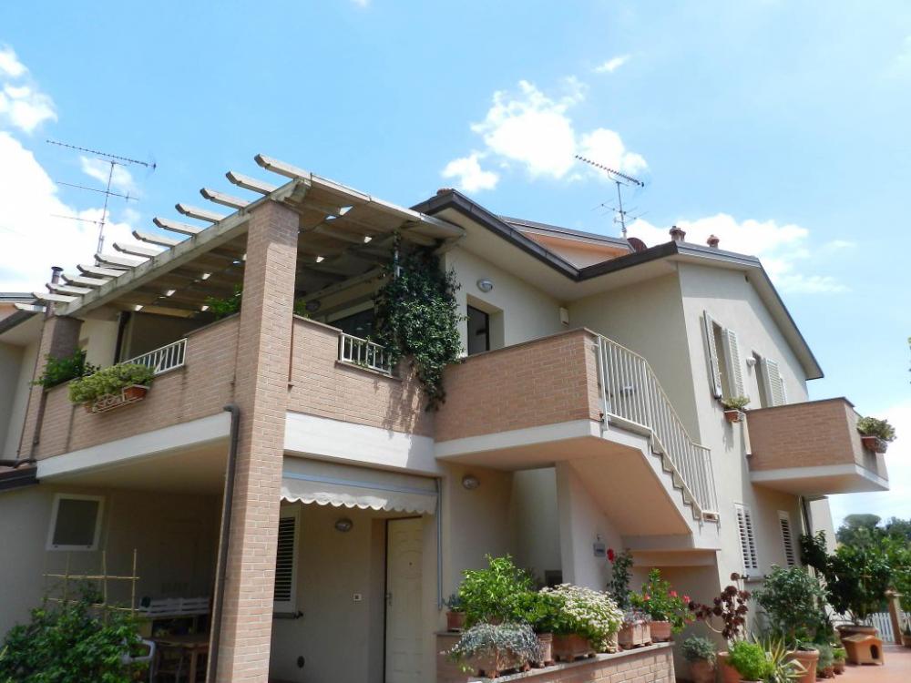 casa indipendente in vendita a Castellina Marittima