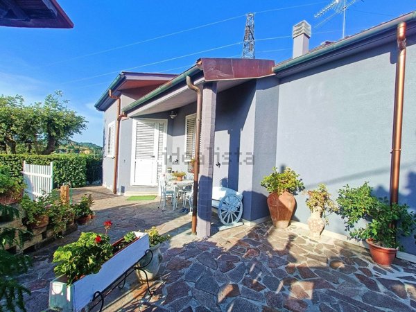 casa indipendente in vendita a Castellina Marittima