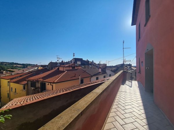 appartamento in vendita a Castellina Marittima
