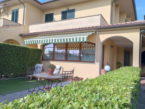 appartamento in vendita a Castellina Marittima