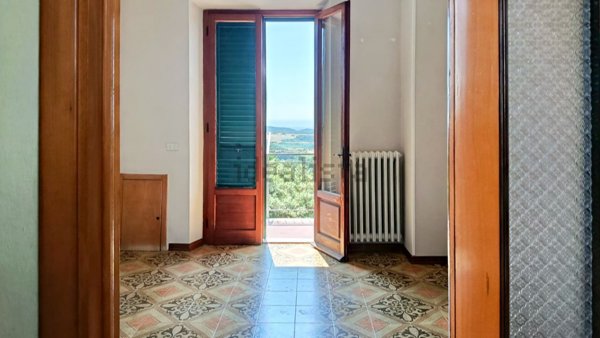 appartamento in vendita a Castellina Marittima