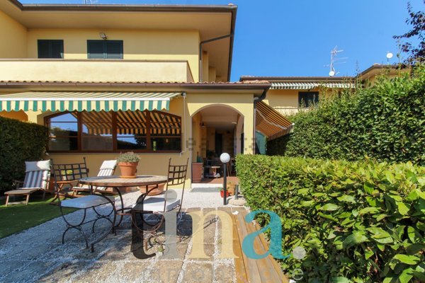 appartamento in vendita a Castellina Marittima