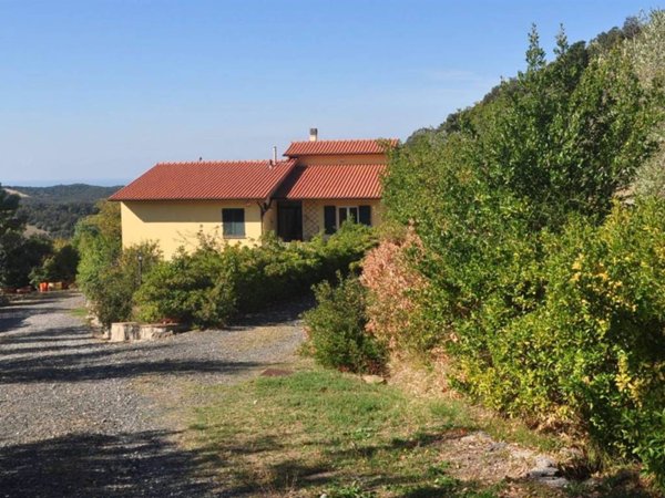 casa indipendente in vendita a Castellina Marittima