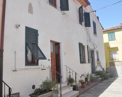 appartamento in vendita a Castellina Marittima