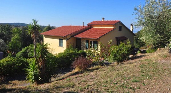 casa indipendente in vendita a Castellina Marittima