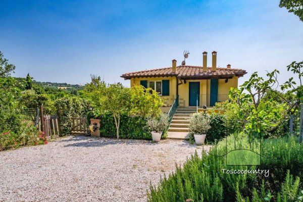 casa indipendente in vendita a Castellina Marittima