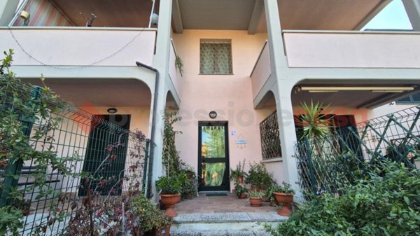 appartamento in vendita a Castellina Marittima