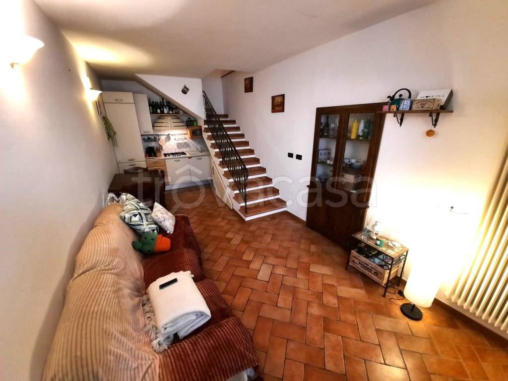casa indipendente in vendita a Castellina Marittima