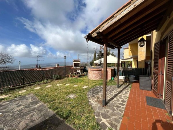 appartamento in vendita a Castellina Marittima